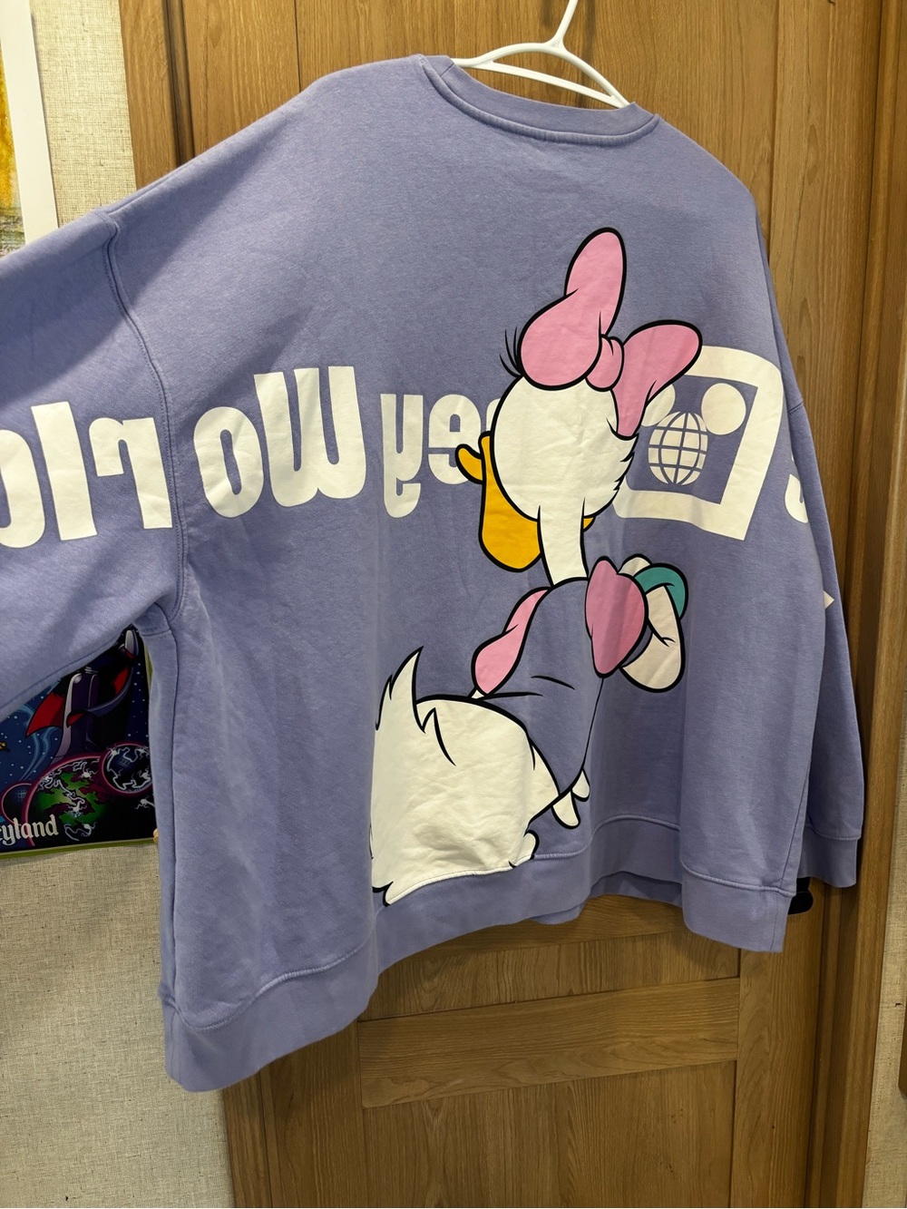 Disney Daisy Duck Oversized Crewneck Sweater Size 2X - Picture 2 of 4